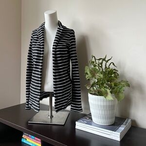 LAST CHANCE ✨ Only ⎮ Open front blazer